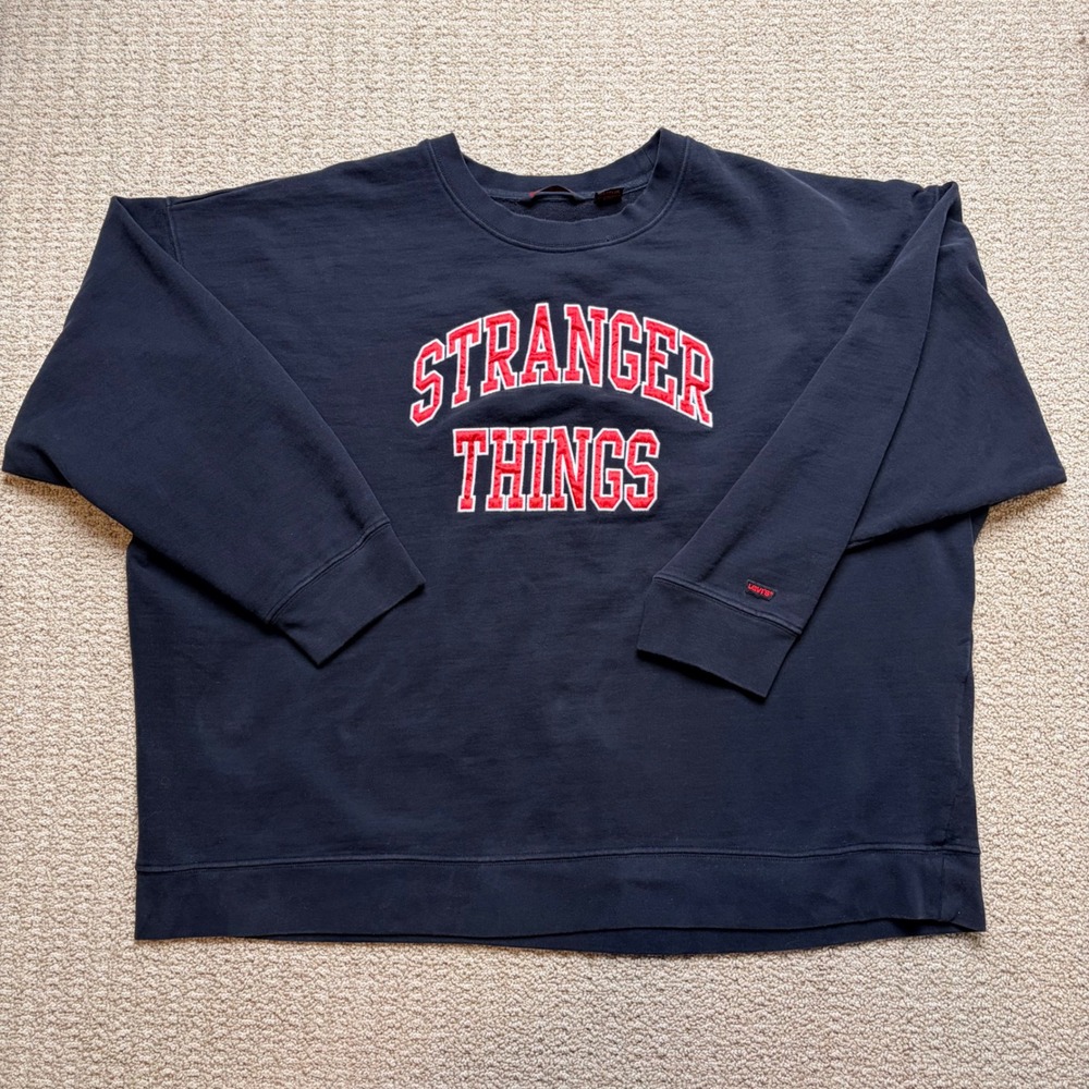 Levis x Stranger Things Womens Crewneck Sweatshirt Black Red Logo XXS Oversized